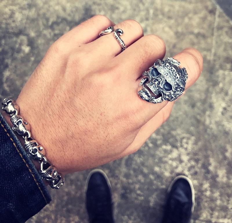 Silver skull ring