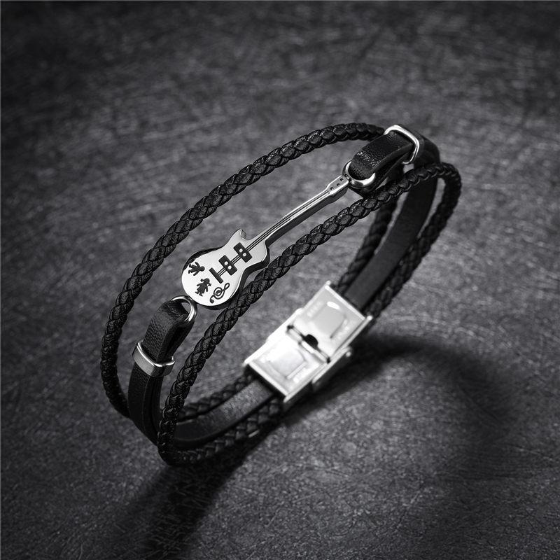 Leather guitar strap
