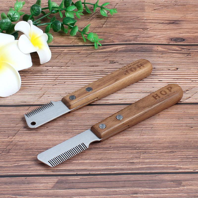 Professional comb for grooming