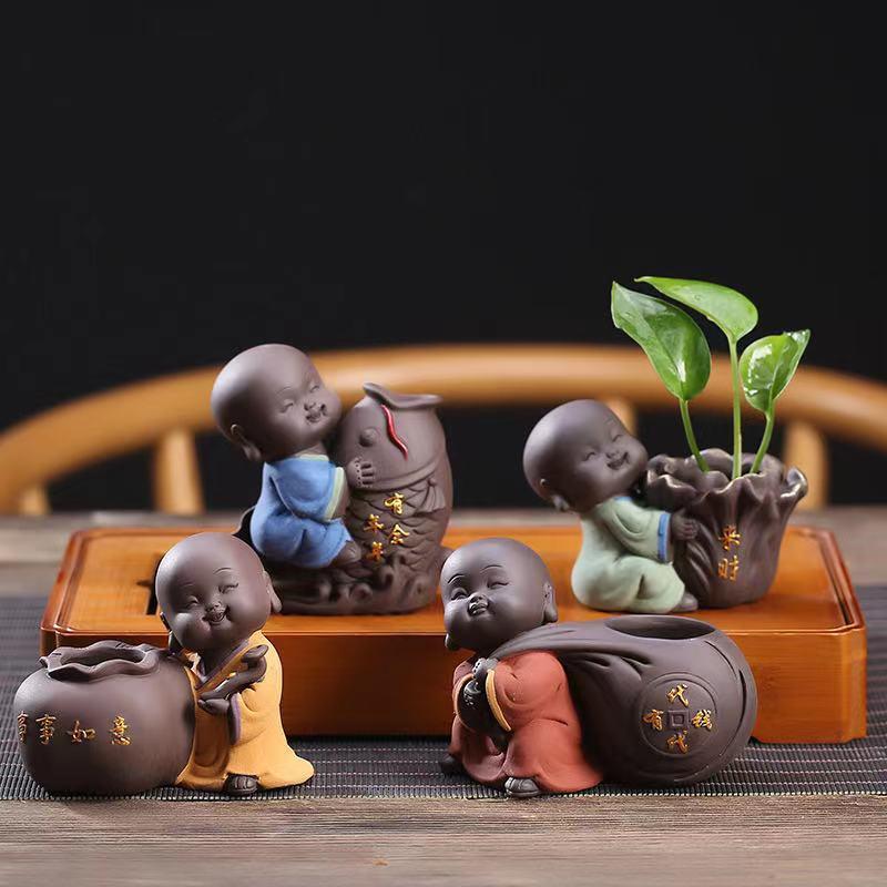 Ceramic decoration – buddha statue