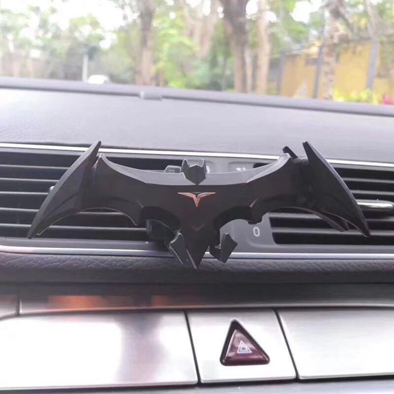 Bat wings car phone holder