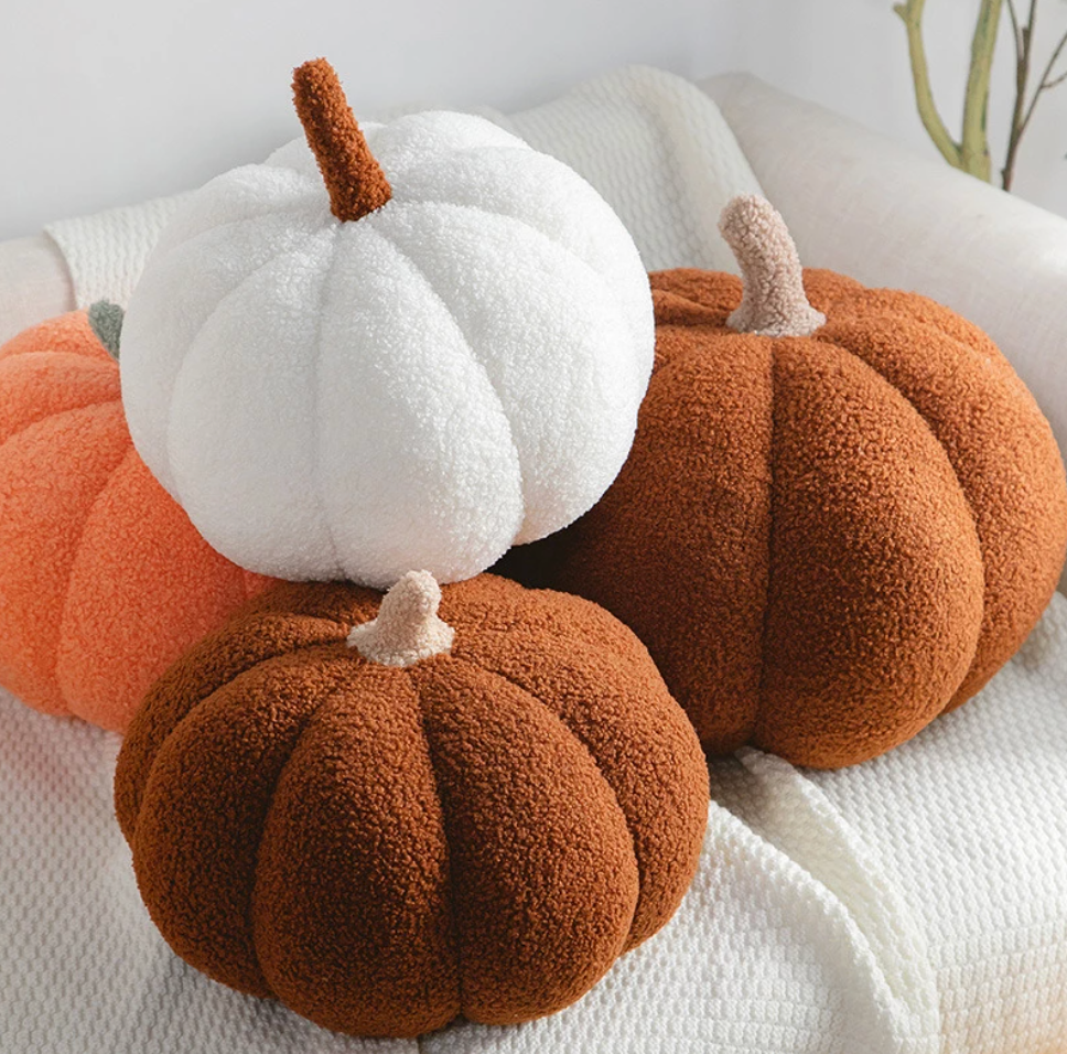 Pumpkin pillow for a good Halloween