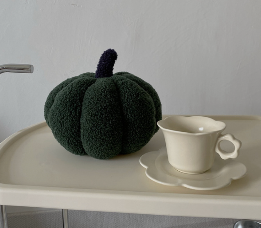 Pumpkin pillow for a good Halloween