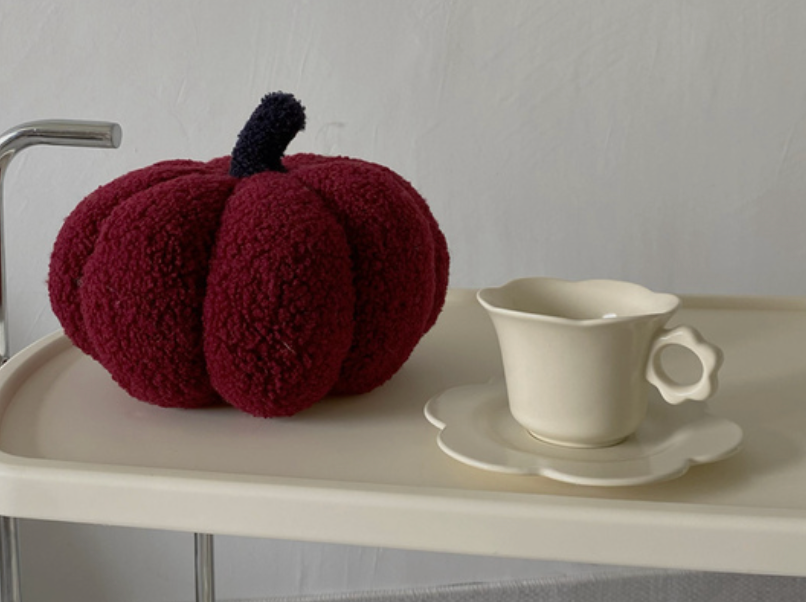 Pumpkin pillow for a good Halloween