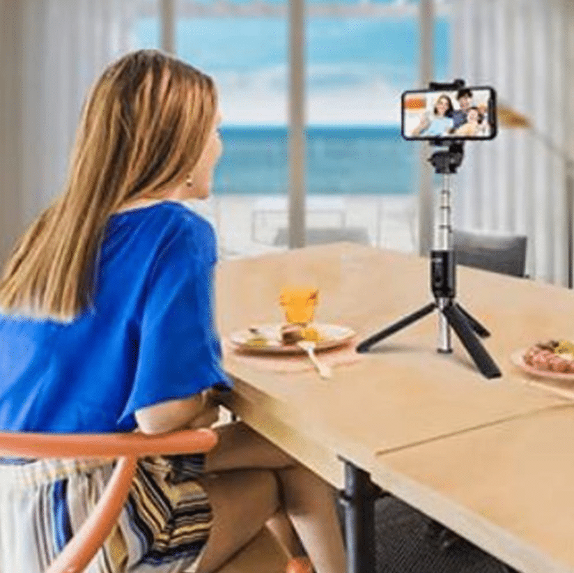 4 in 1 Wireless Bluetooth Selfie Stick