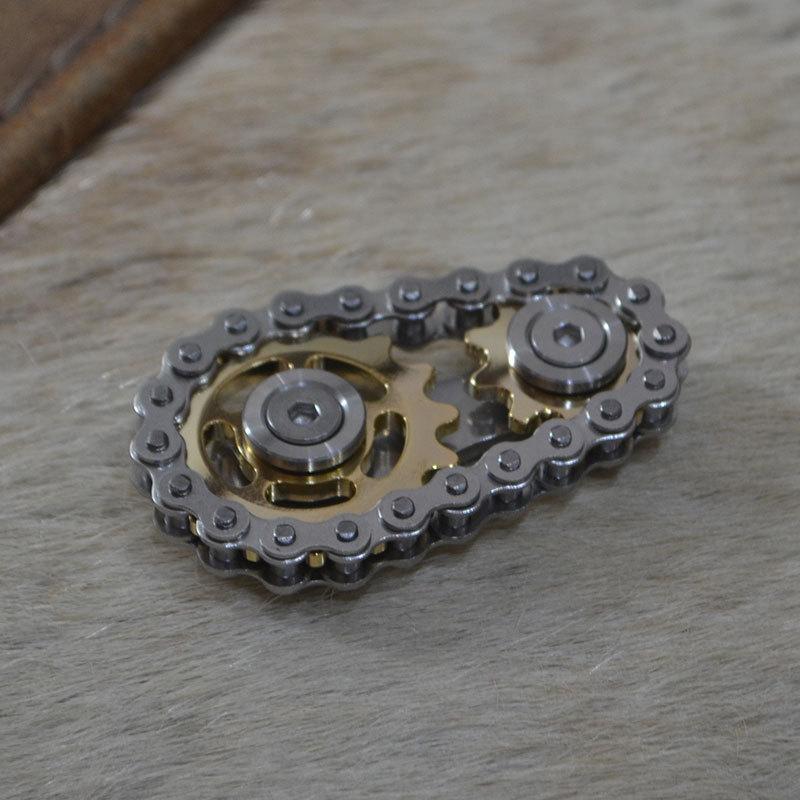 Fingertip gyro sprocket