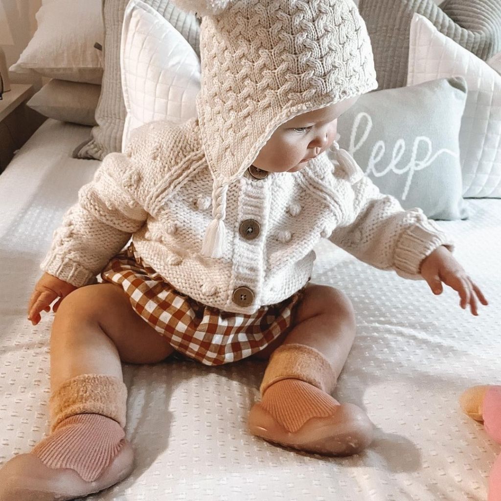 Neutral Love – Non-Slip Baby Shoe-Socks