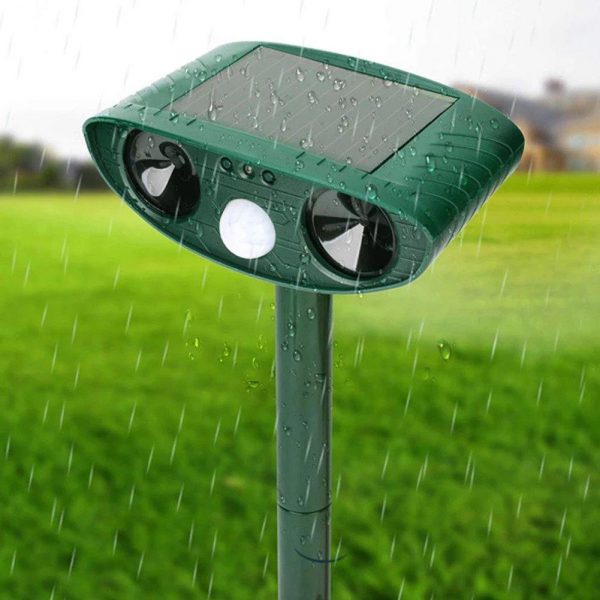 Solar ultrasonic repellent for birds and cats