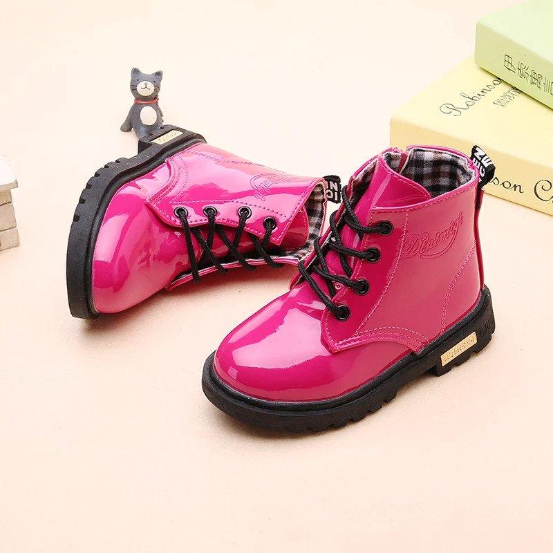 Waterproof shoes