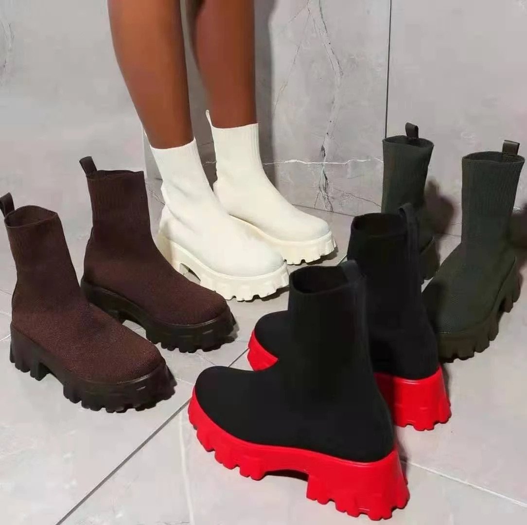 Thick soled shoes