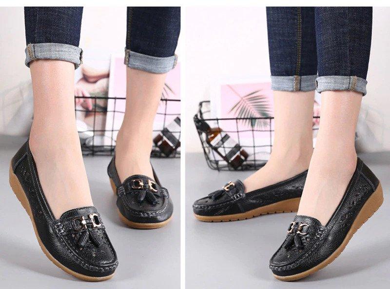 Summer moccasins for women