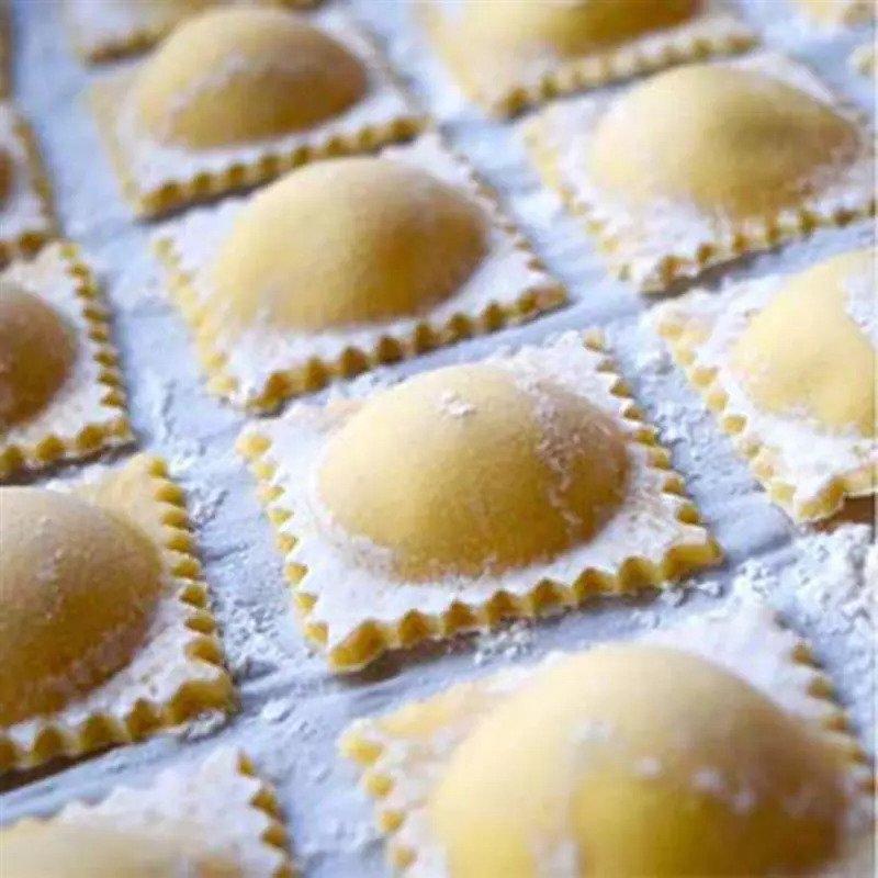 Ravioli and cake tools