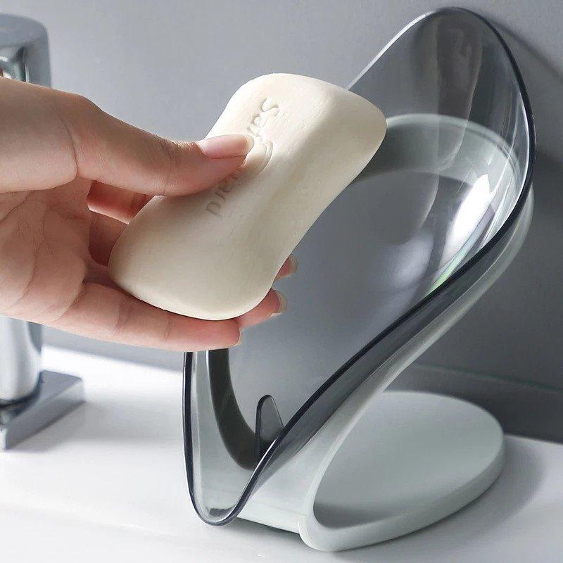 Leaf shaped soap dish