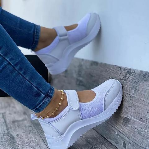 Super soft women’s walking shoes