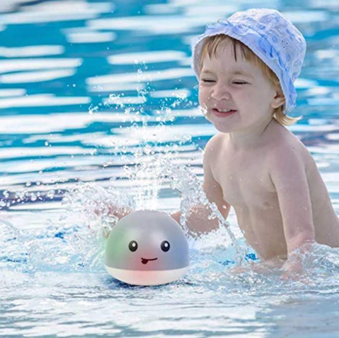 Bath toy – sprinkler whale