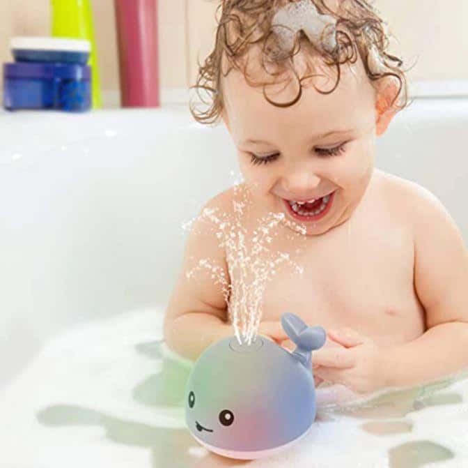 Bath toy – sprinkler whale