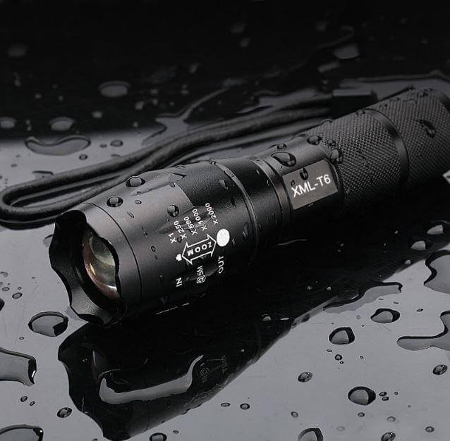 Ultra-powerful flashlight tellya