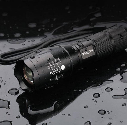 Ultra-powerful flashlight tellya