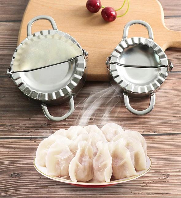 Half-moon ravioli mold