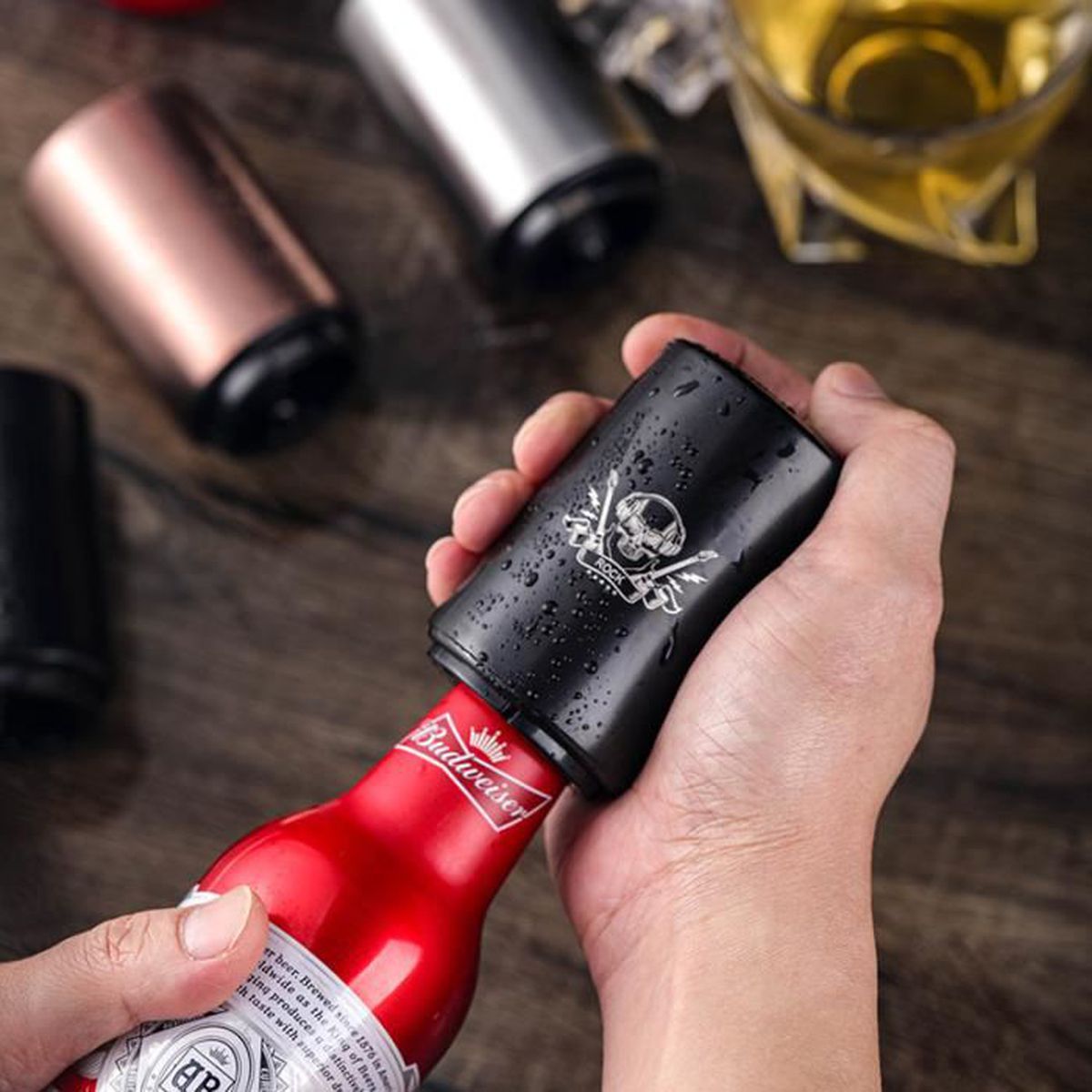 Automatic bottle opener – Push & Pull