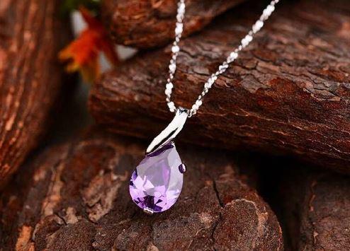 Amethyst-colored water drop pendant