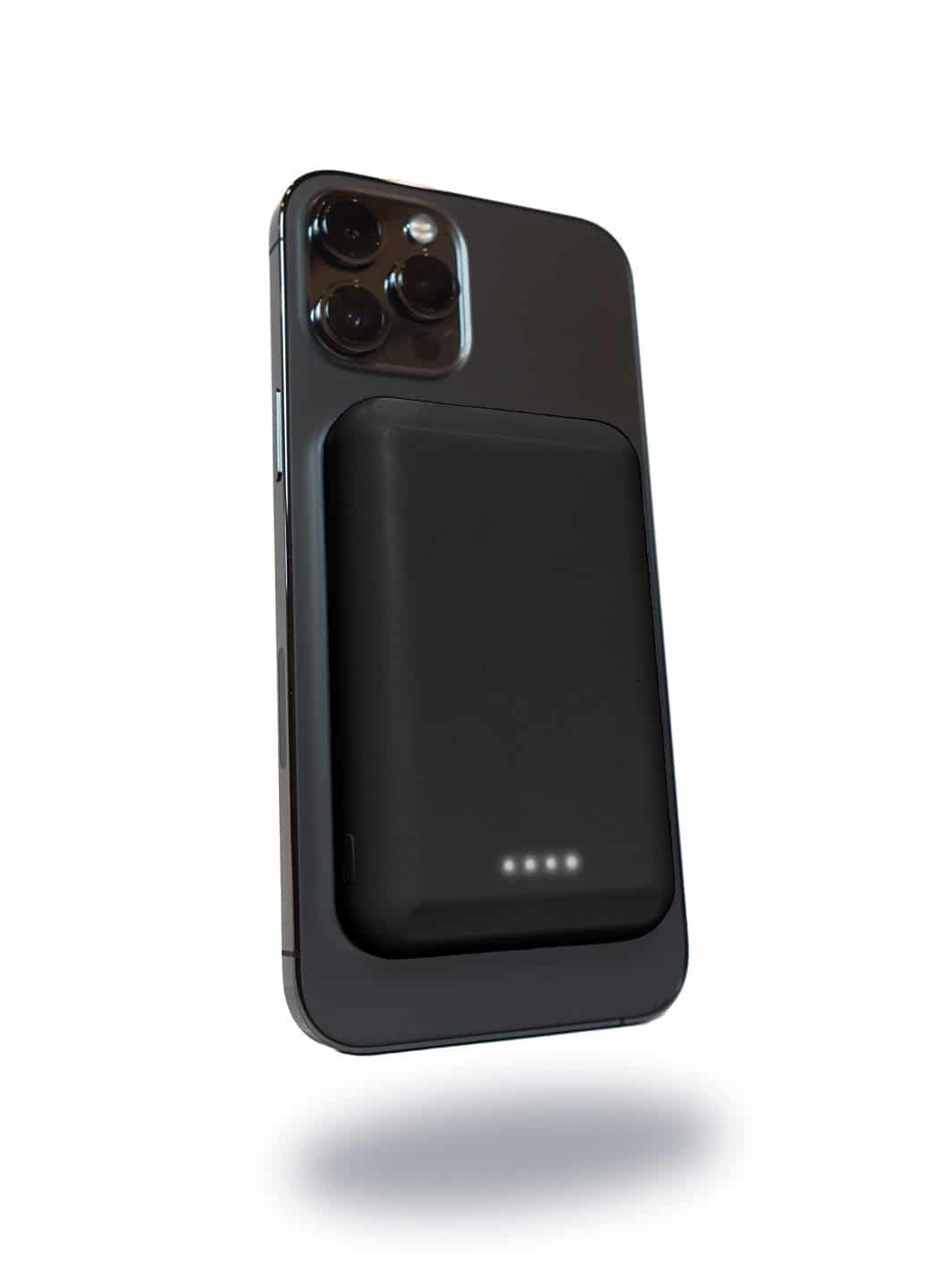 MagBank: The Magnetic Wireless Power Bank