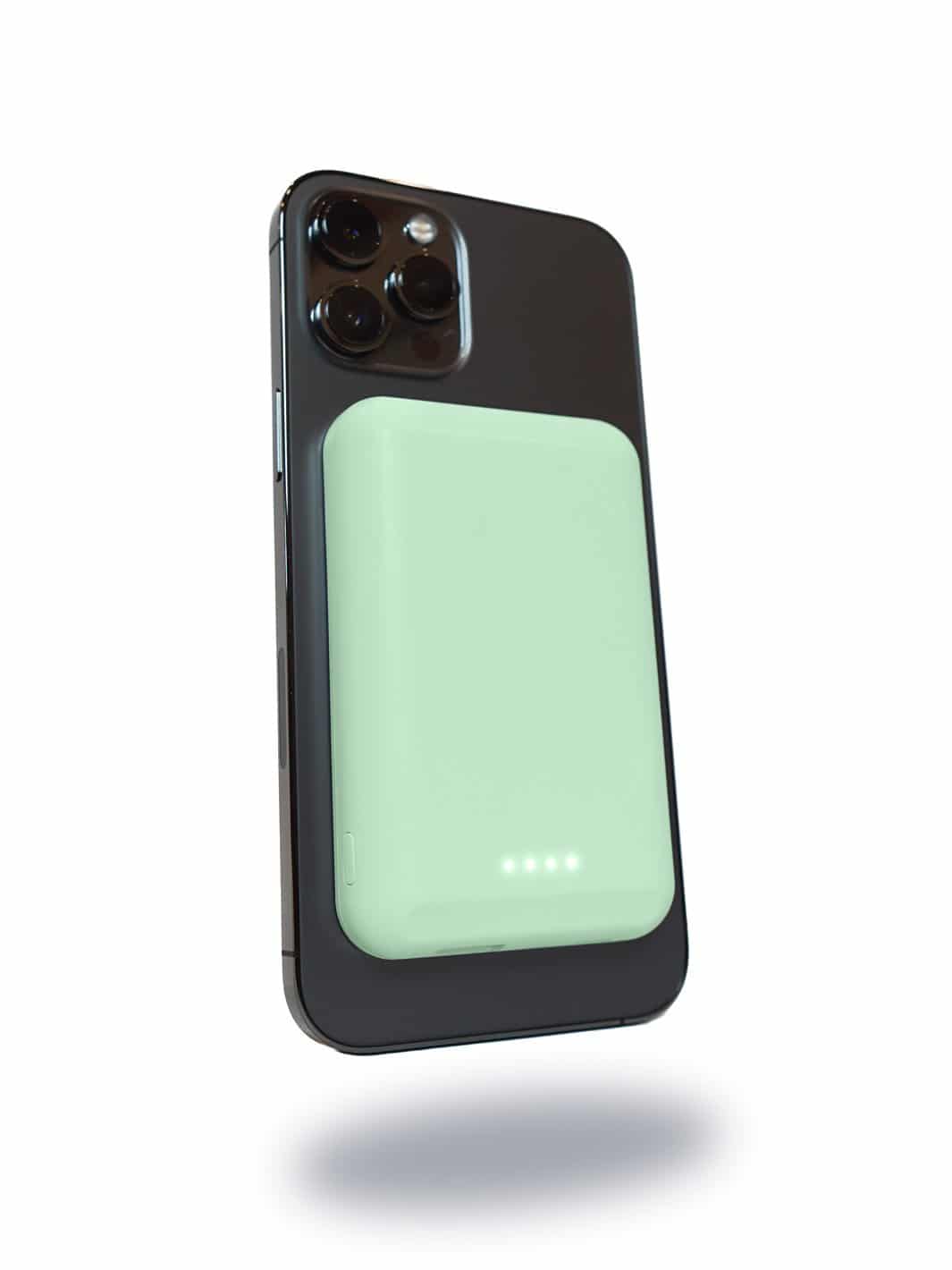 MagBank: The Magnetic Wireless Power Bank