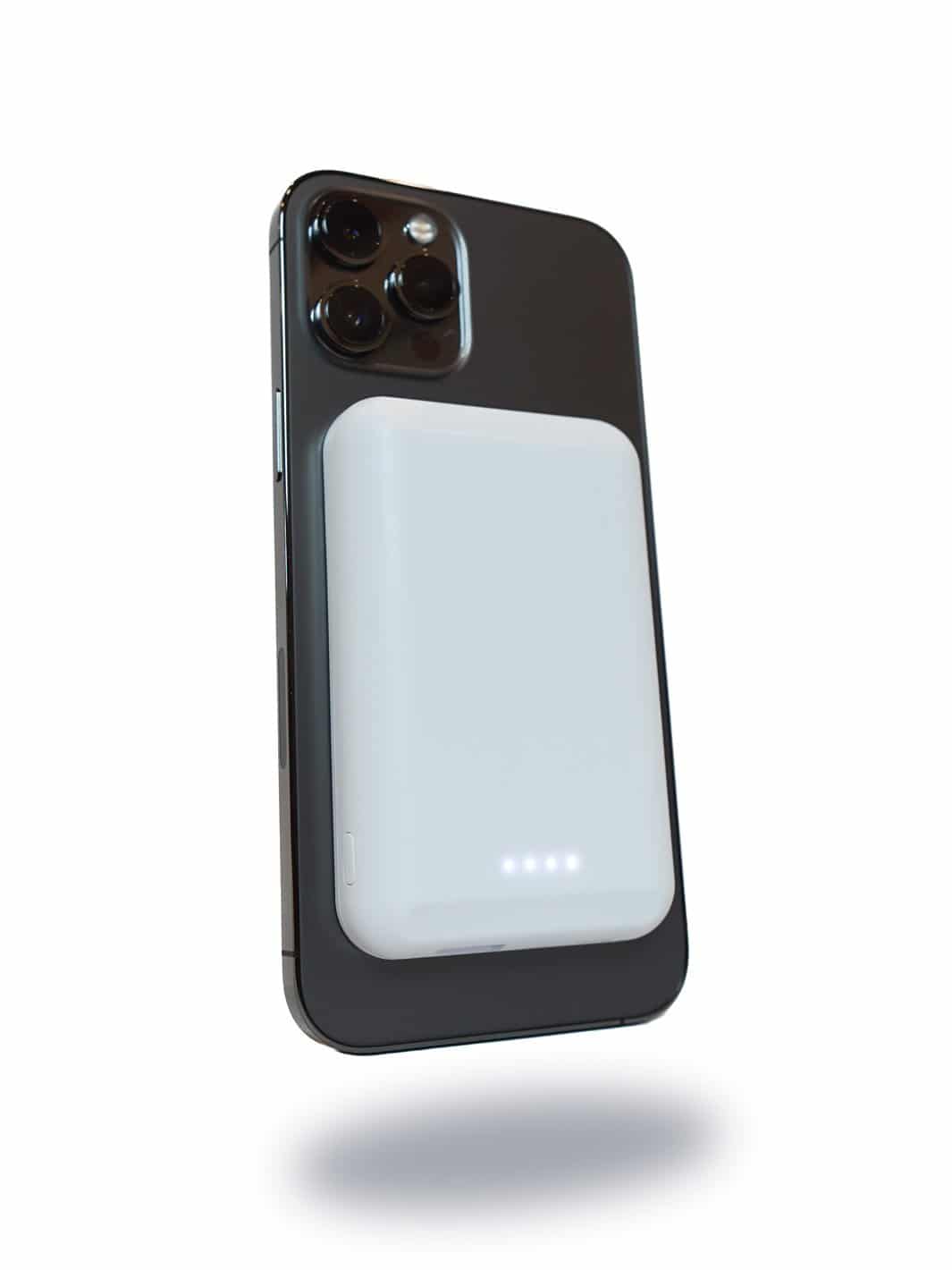 MagBank: The Magnetic Wireless Power Bank