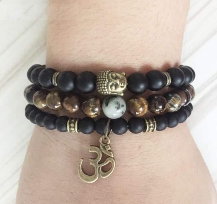 Triple “meditation” bracelet in black onyx